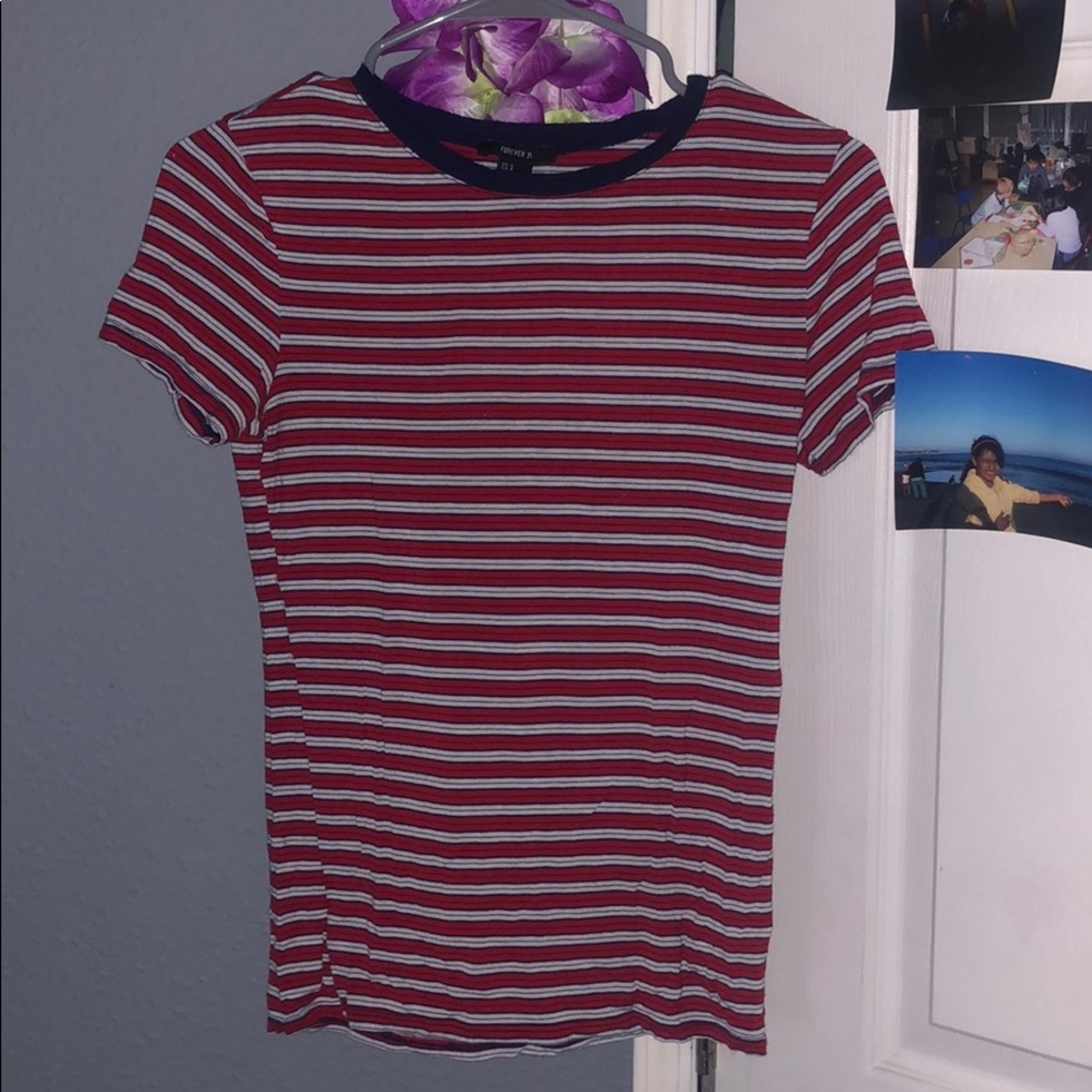 Forever 21 Tee shirt